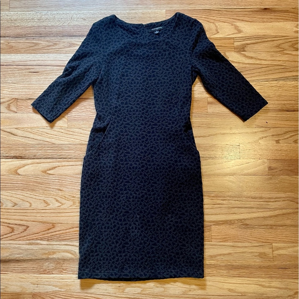 Sharagano Form-Fitted Dress